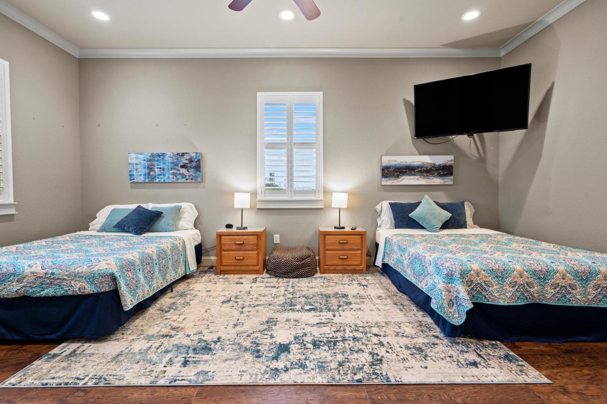 Luxury Waterfront Home Family And Pet Friendly Near Surfside Beach 11 Mins Freeport Exterior photo